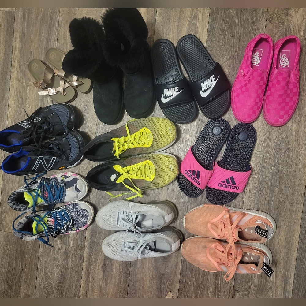 Shoe lot mixed sizes